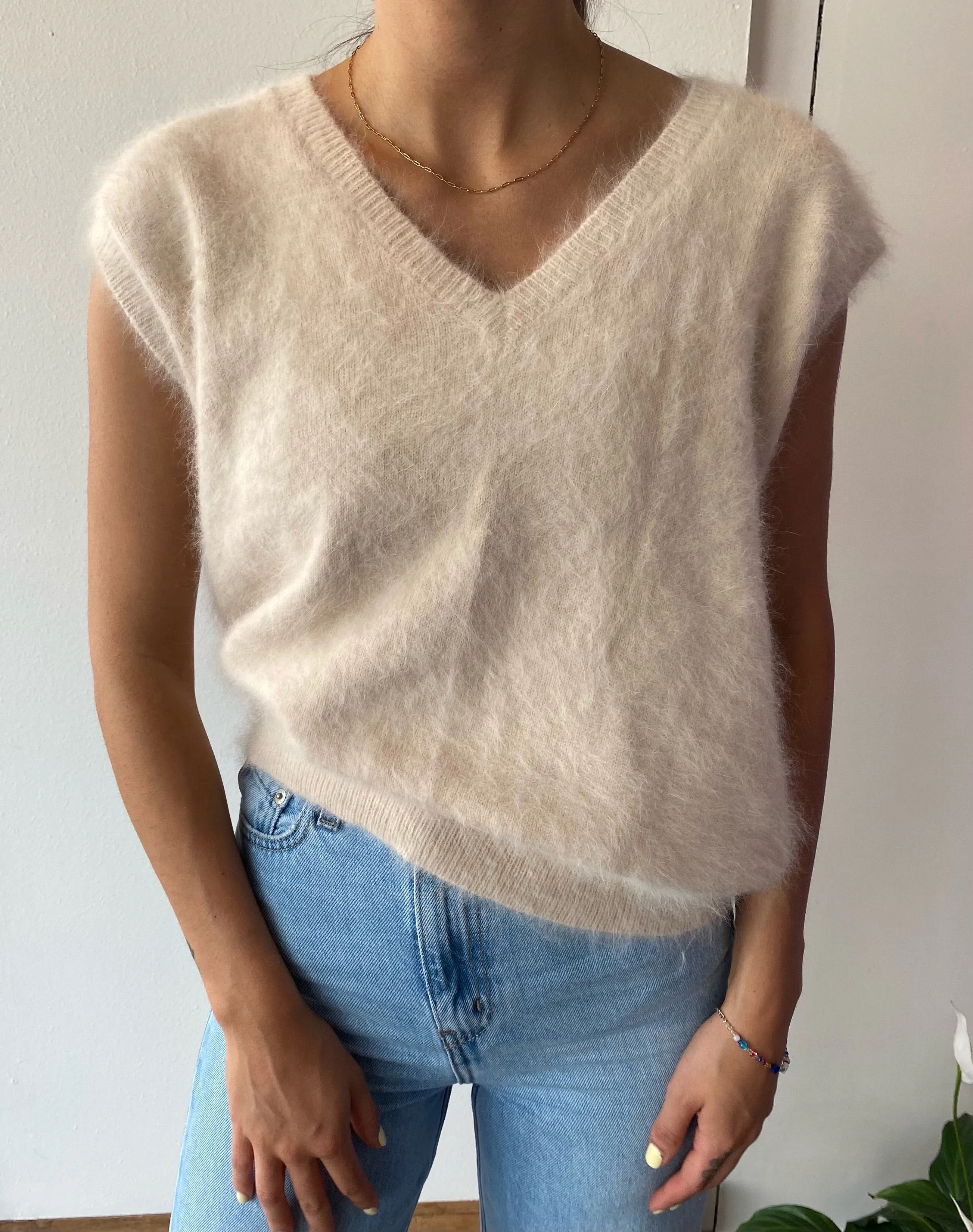 Ebony Vest - Oatmeal